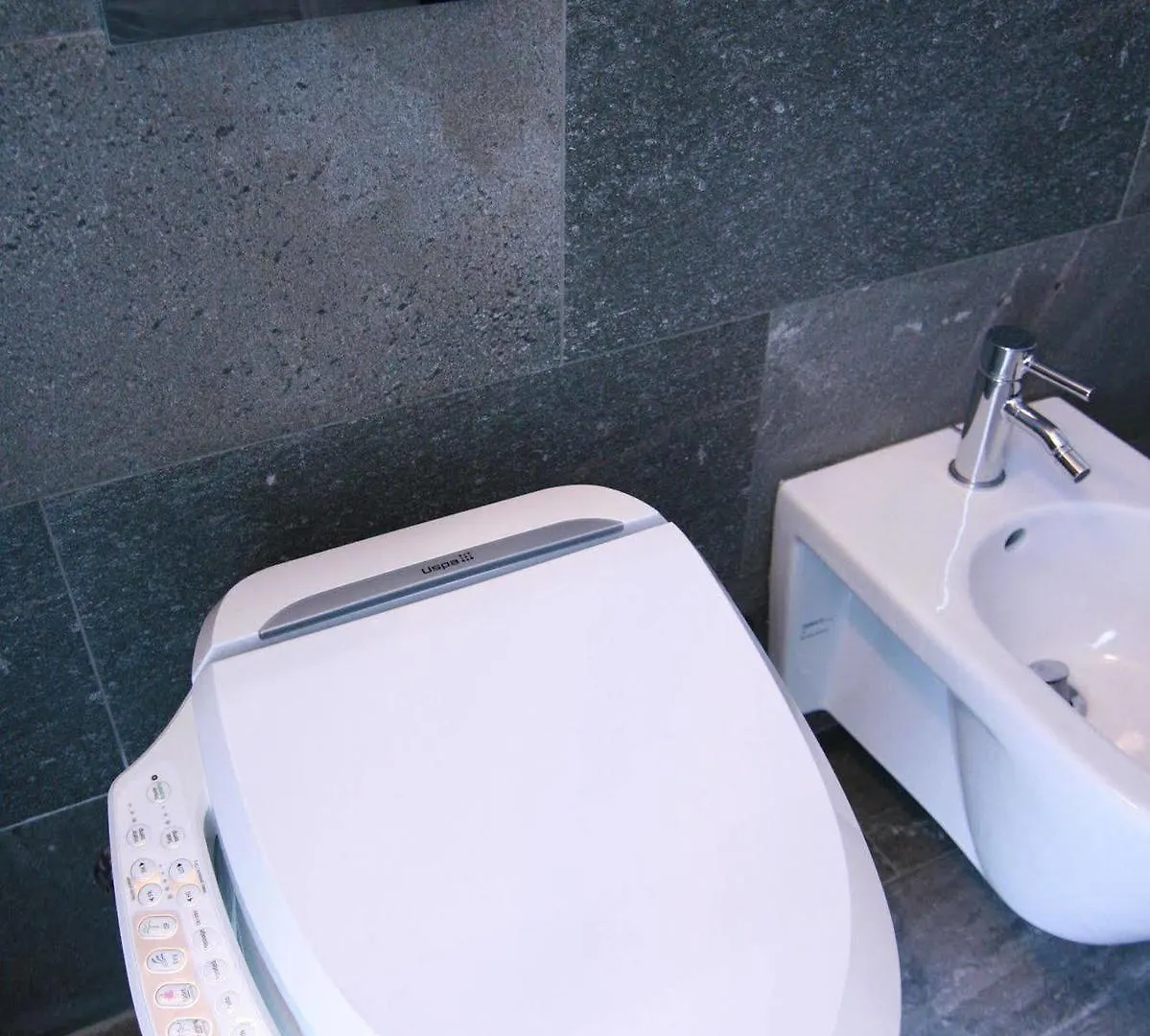 Experience Design Bed&Show Milano 2*,